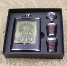 8盎司酒具套装 不锈钢酒壶 户外俄罗斯随身白酒瓶包皮贴片CCCP